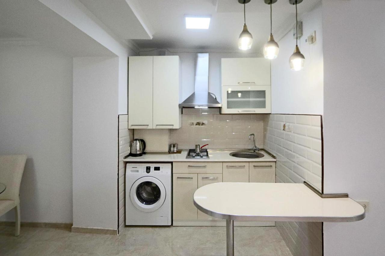 Appartment Lux, Komitas 26 耶烈万 外观 照片